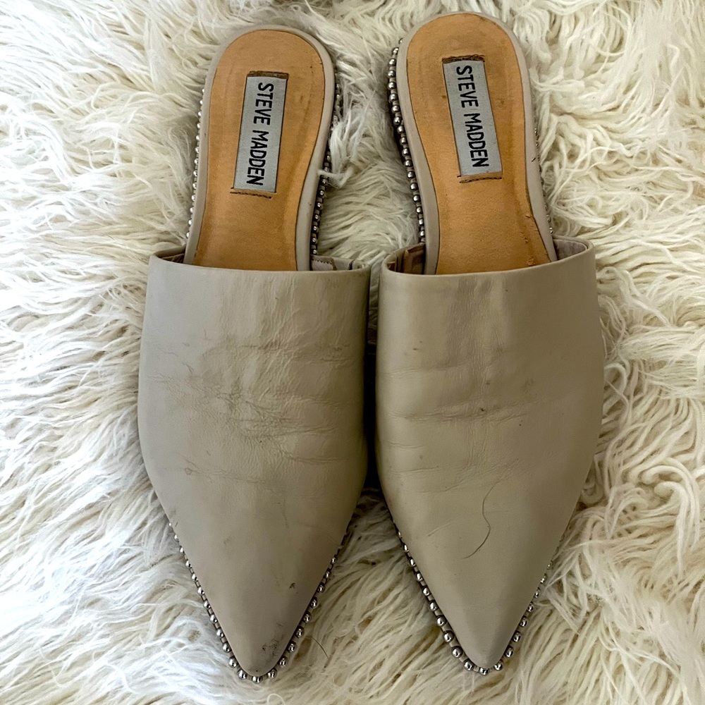 Steve Madden Beige Mules with Silver Accents